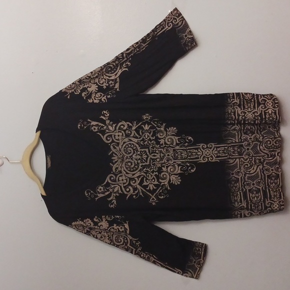 Vanilla Sugar Tops - Vanilla Sugar size 1X women's black elbow-length sleeve top.